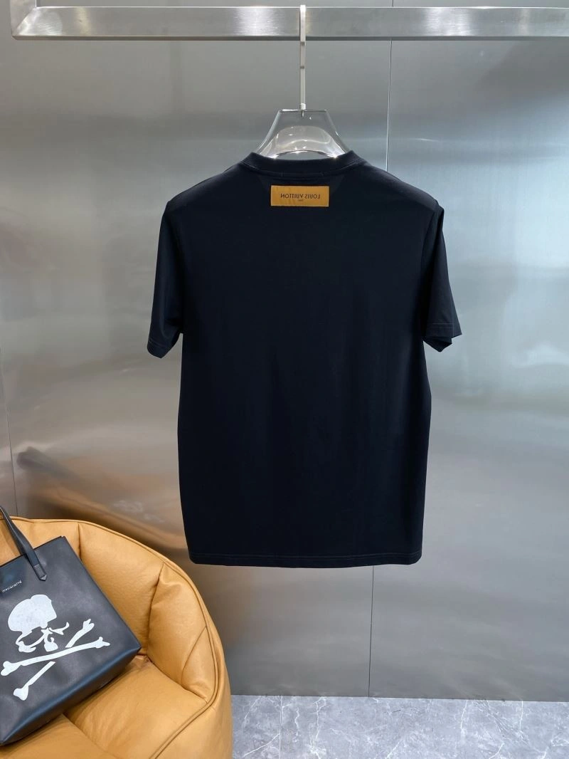 Modern Louis Vuitton T-Shirts 135276