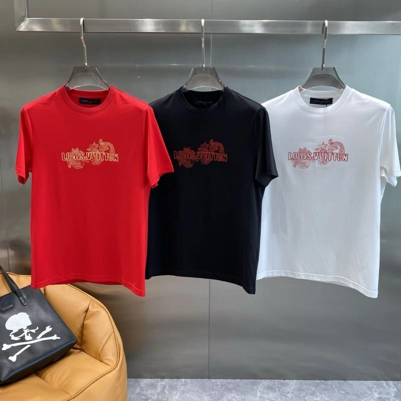 Snug Louis Vuitton T-Shirts 135266