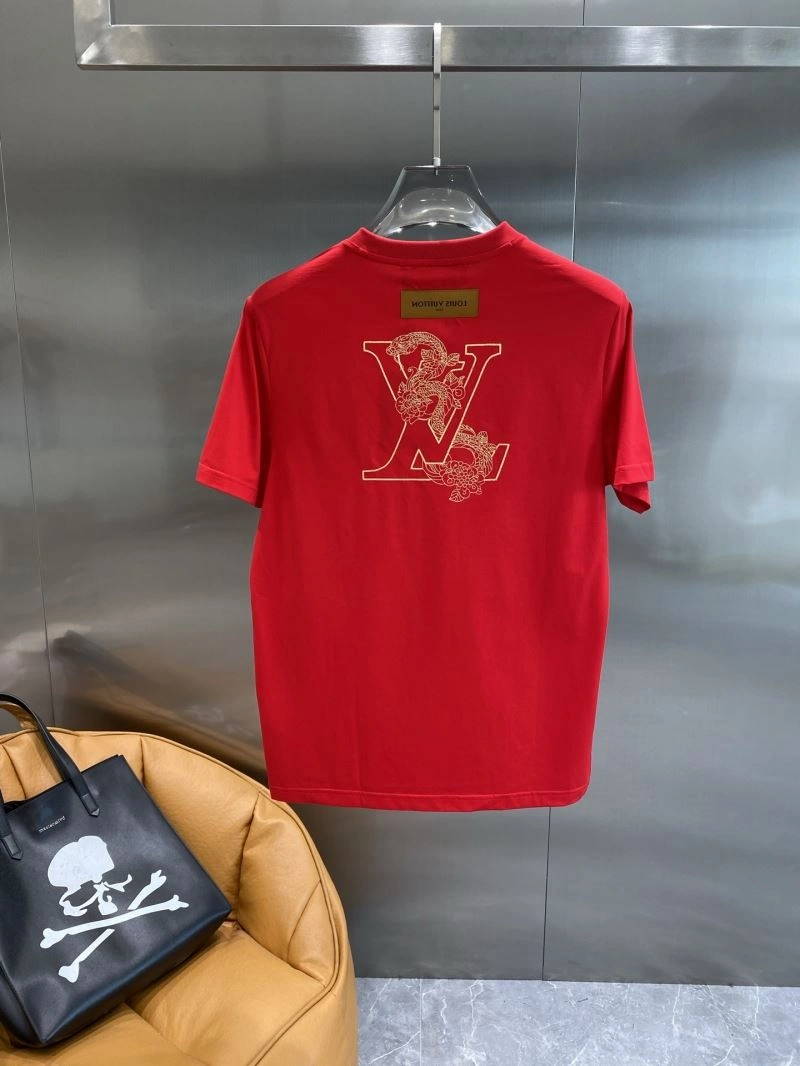 Snug Louis Vuitton T-Shirts 135266