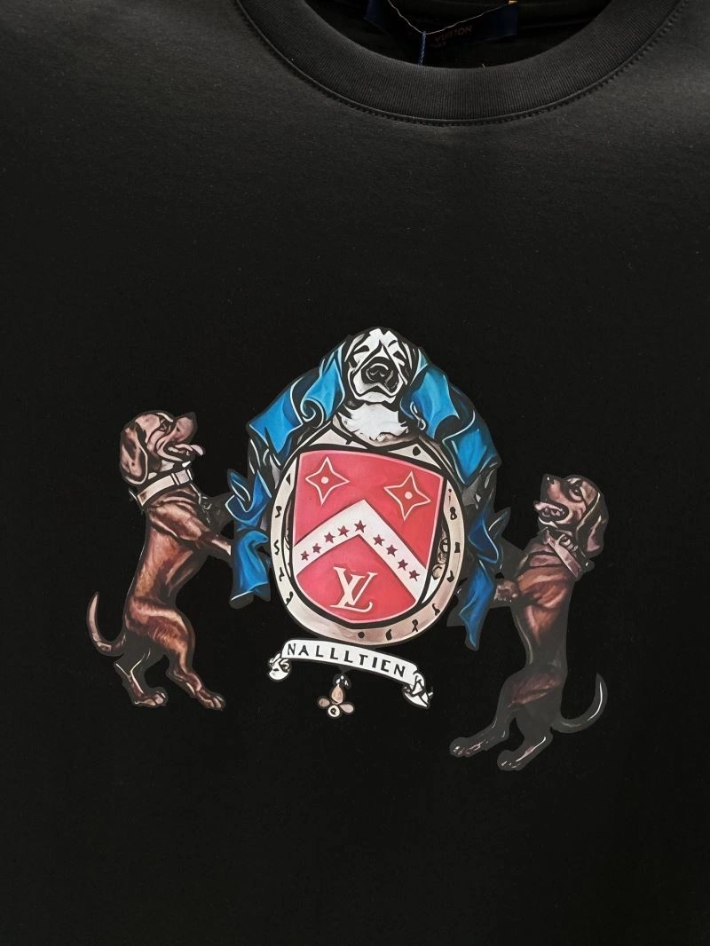 Sporty Louis Vuitton T-Shirts 135274