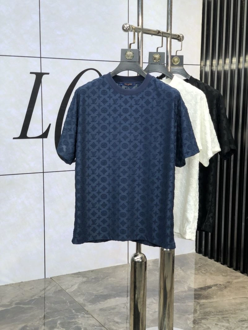 Timeless Louis Vuitton T-Shirts 135269