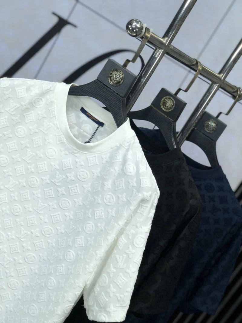 Louis Vuitton T-Shirts EasyMatch 135234