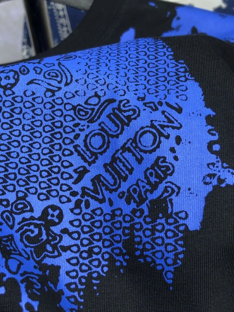 Youthful Louis Vuitton T-Shirts 135245