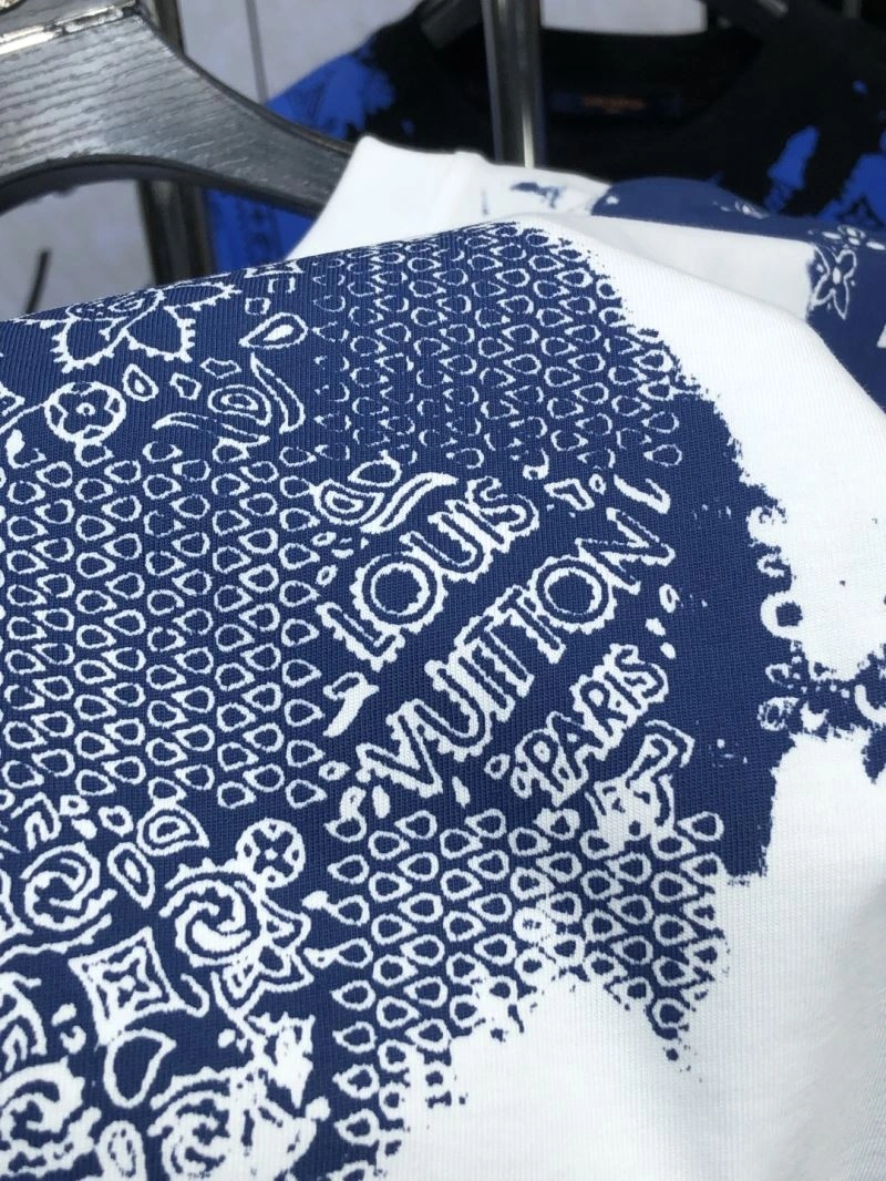 Louis Vuitton T-Shirts Timeless 135246