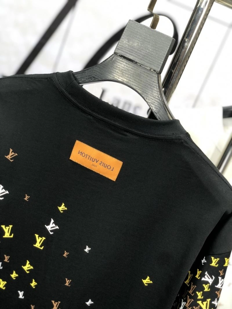 MoistureWicking Louis Vuitton T-Shirts 135240