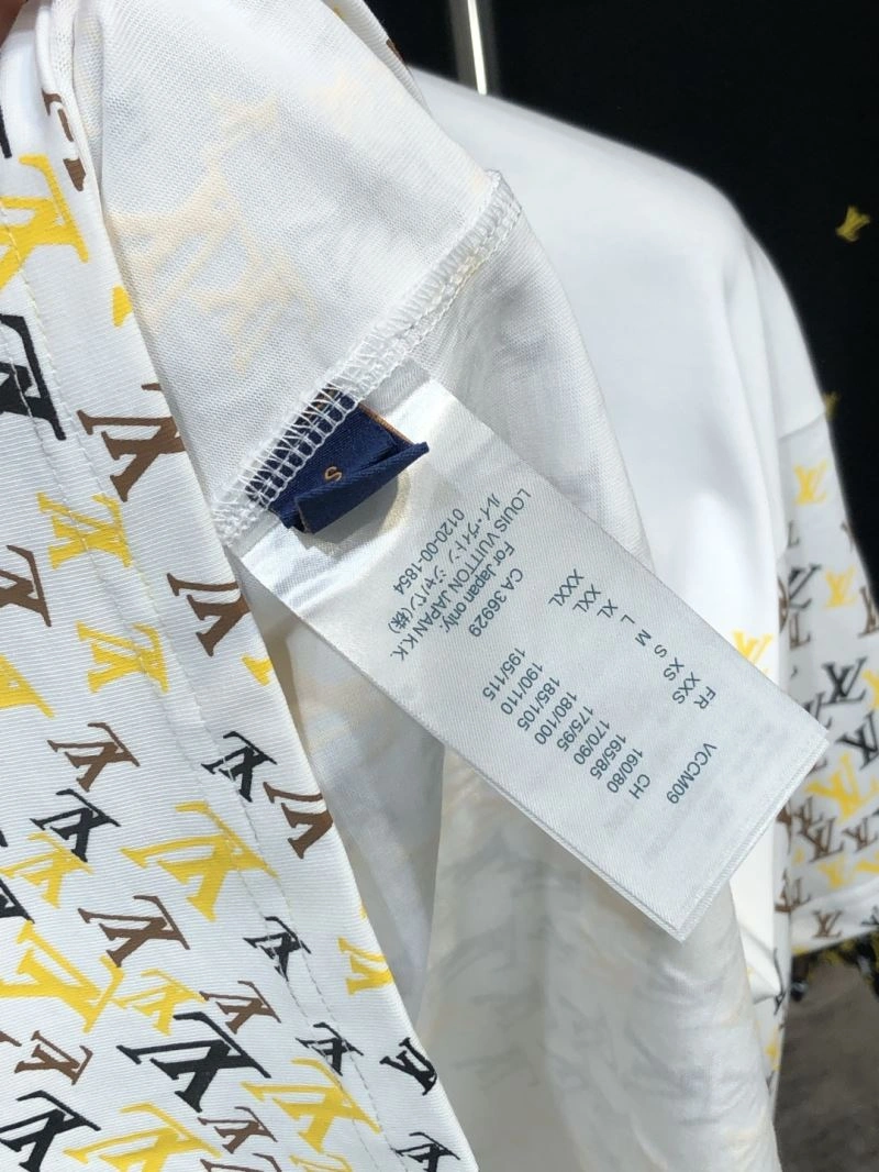 Modern Louis Vuitton T-Shirts 135231
