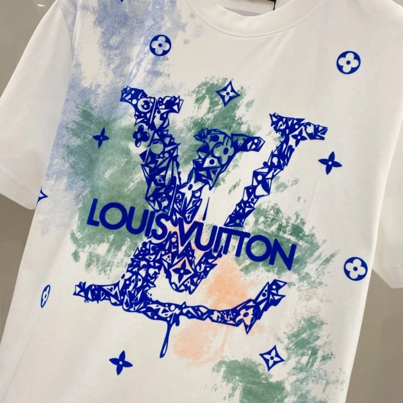 Timeless Louis Vuitton T-Shirts 135241