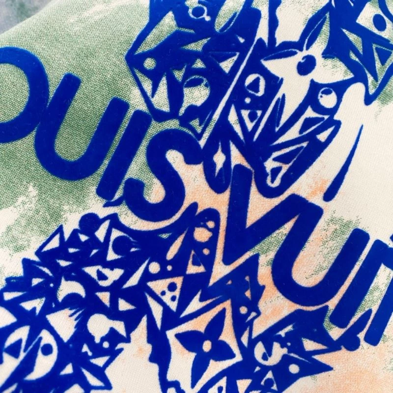 Timeless Louis Vuitton T-Shirts 135241