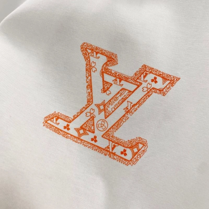 Contemporary Louis Vuitton T-Shirts 135250