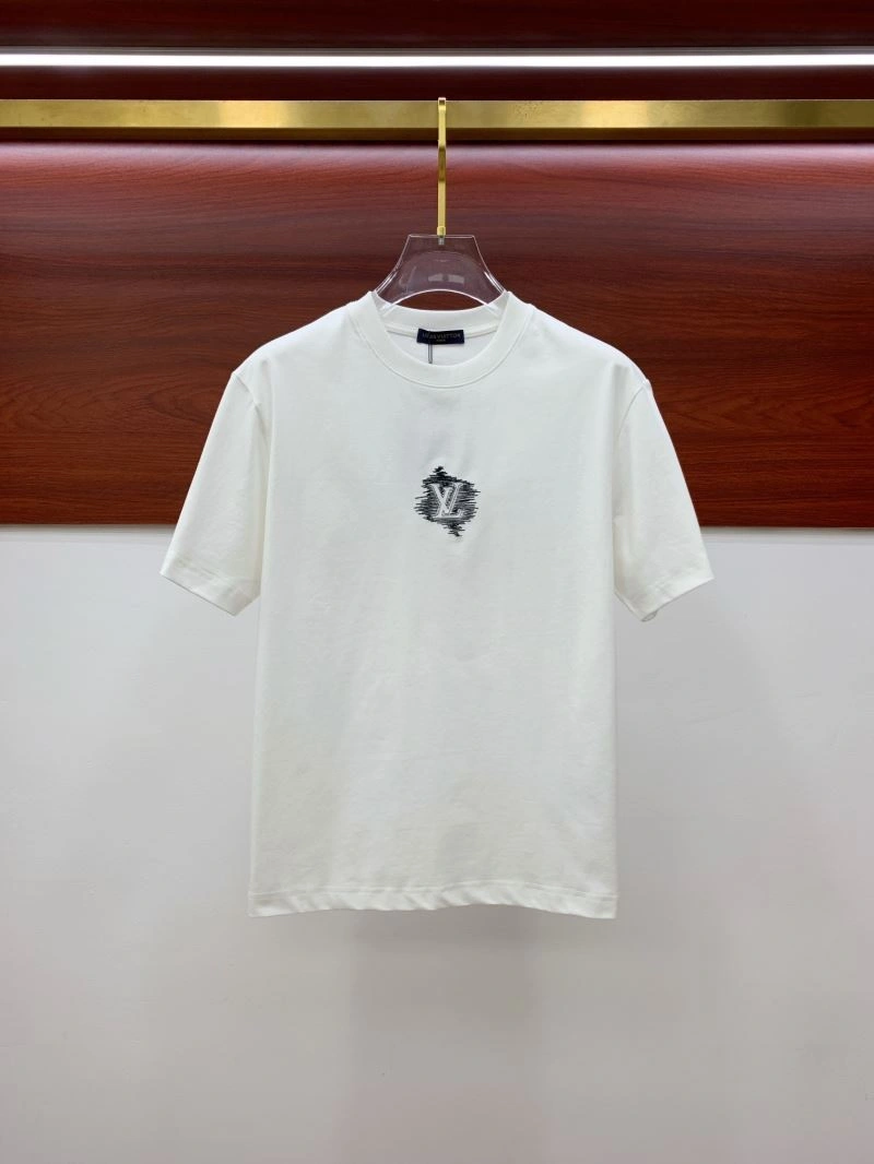 Louis Vuitton T-Shirts Snug 135230