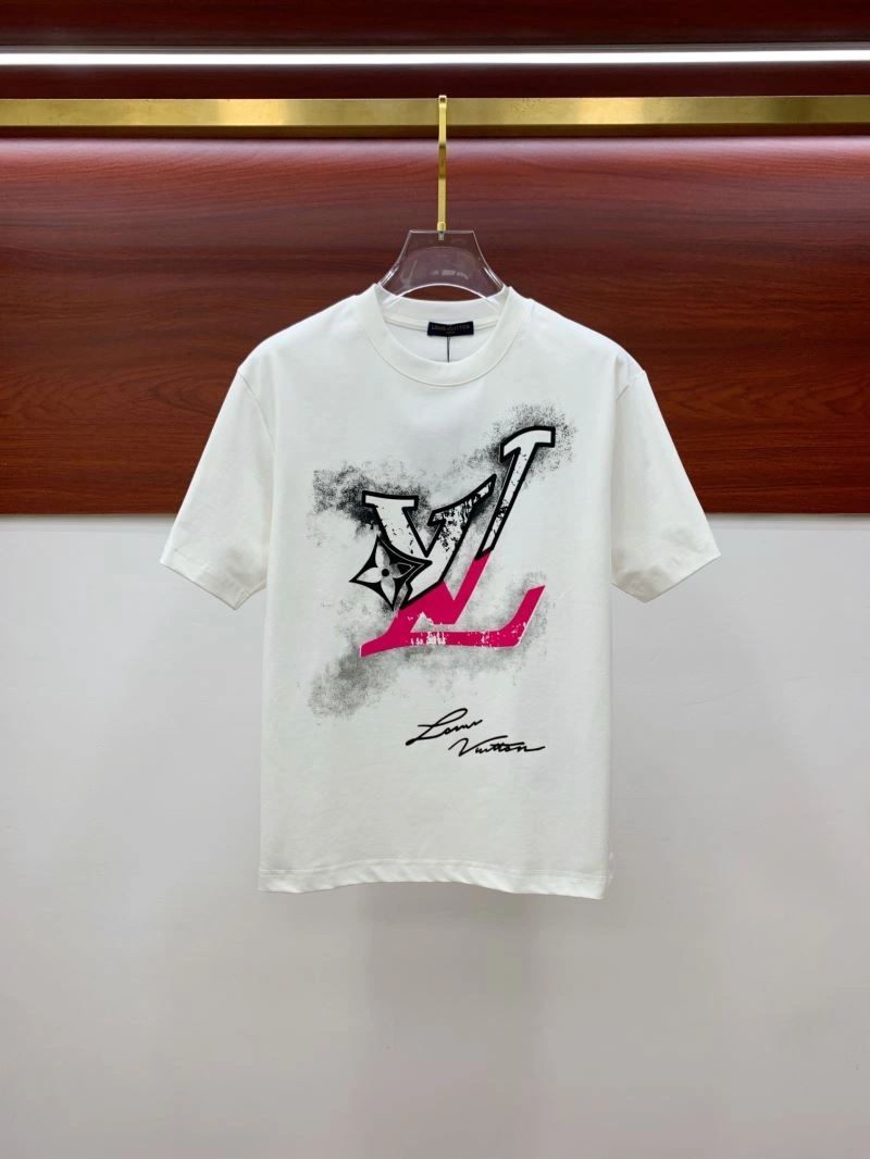 Upgraded Louis Vuitton T-Shirts 135255