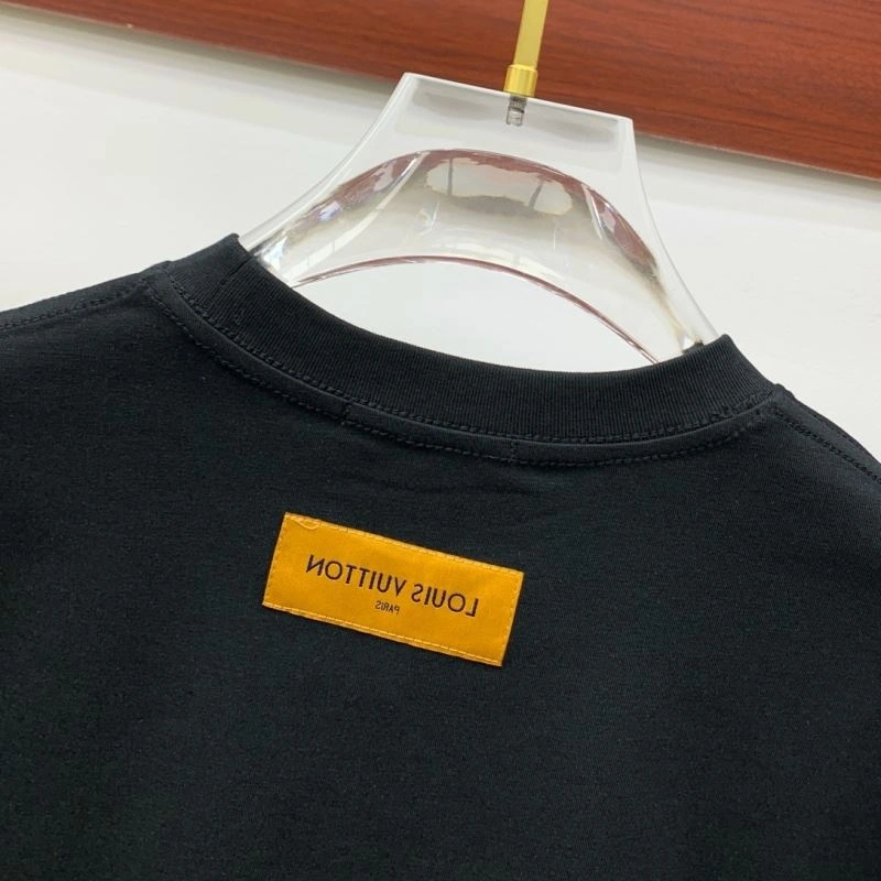 Louis Vuitton T-Shirts Contemporary 135251