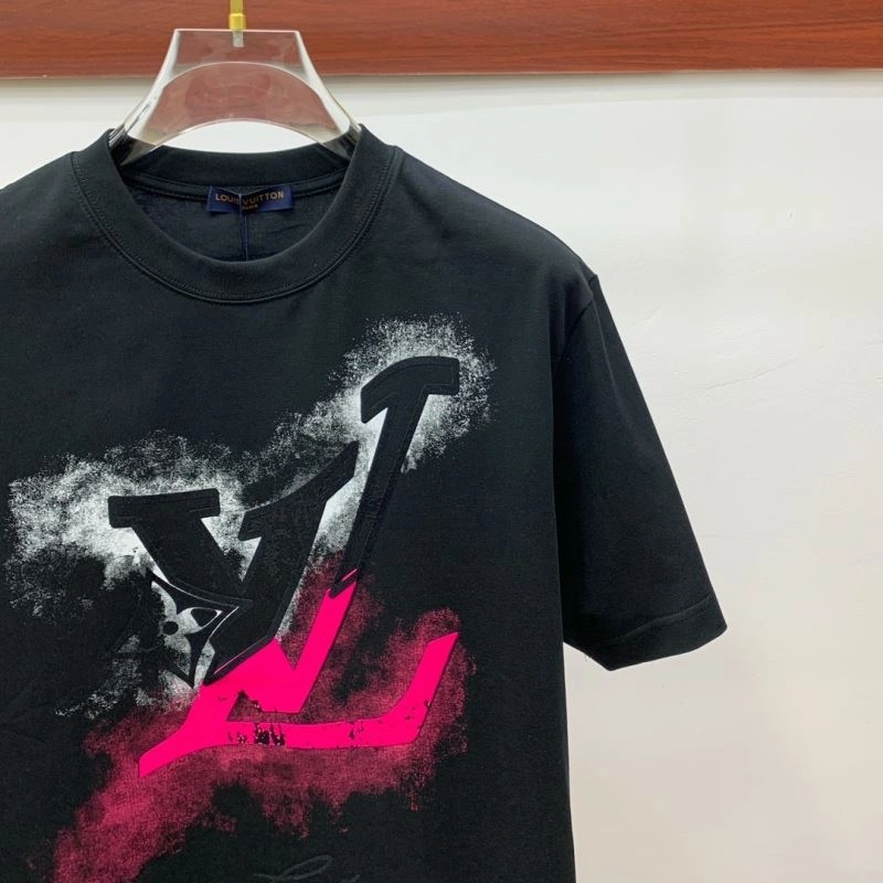 Louis Vuitton T-Shirts Contemporary 135251