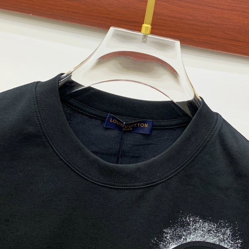 Louis Vuitton T-Shirts Contemporary 135251