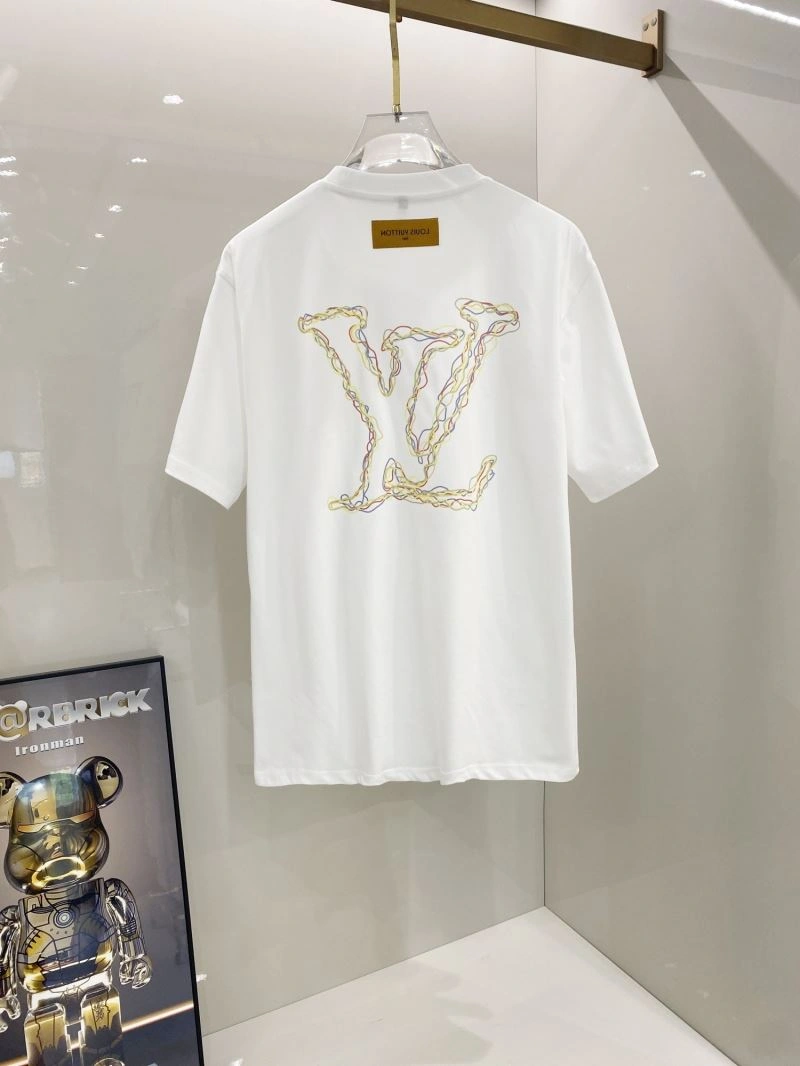 Effortless Louis Vuitton T-Shirts 135247