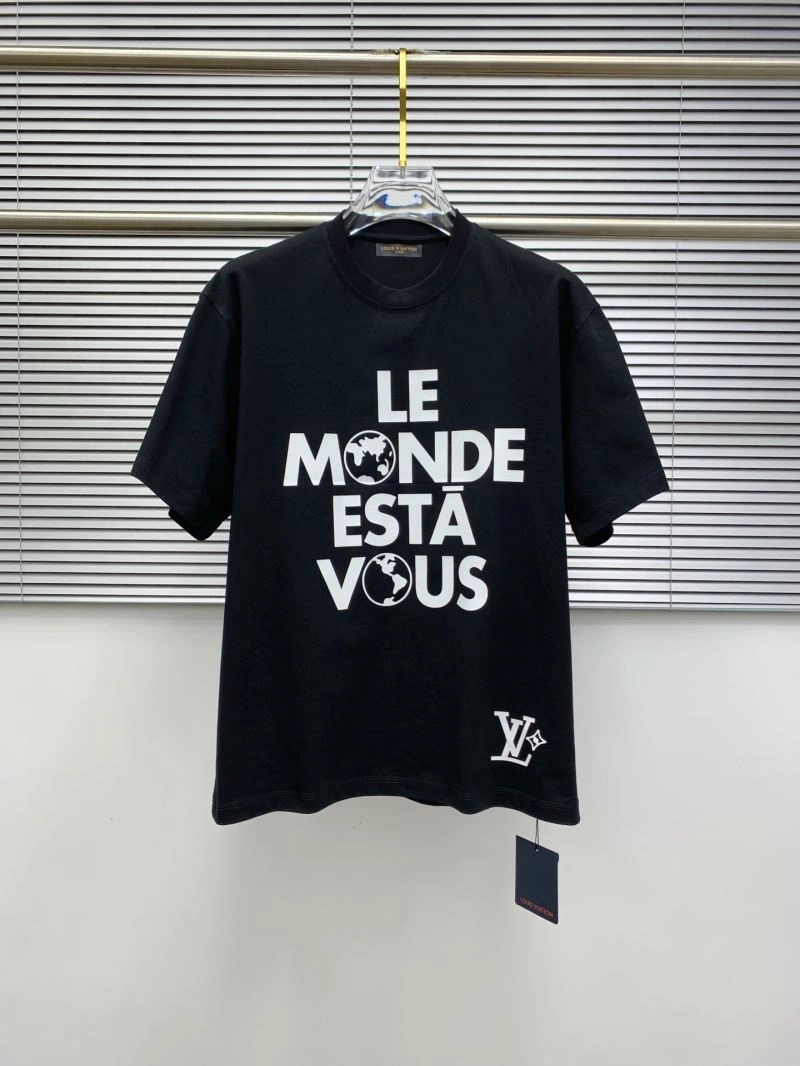 Classic Louis Vuitton T-Shirts 135237