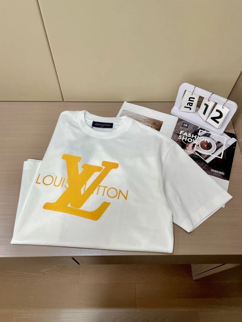 Affordable Louis Vuitton T-Shirts 135262