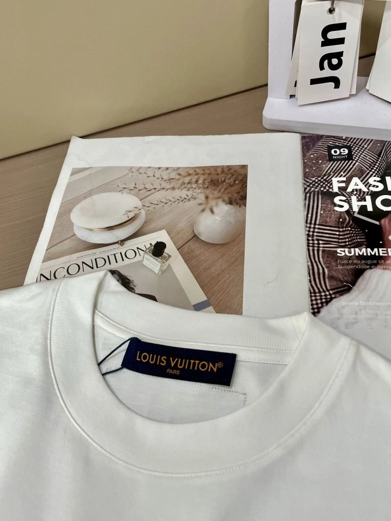 Affordable Louis Vuitton T-Shirts 135262