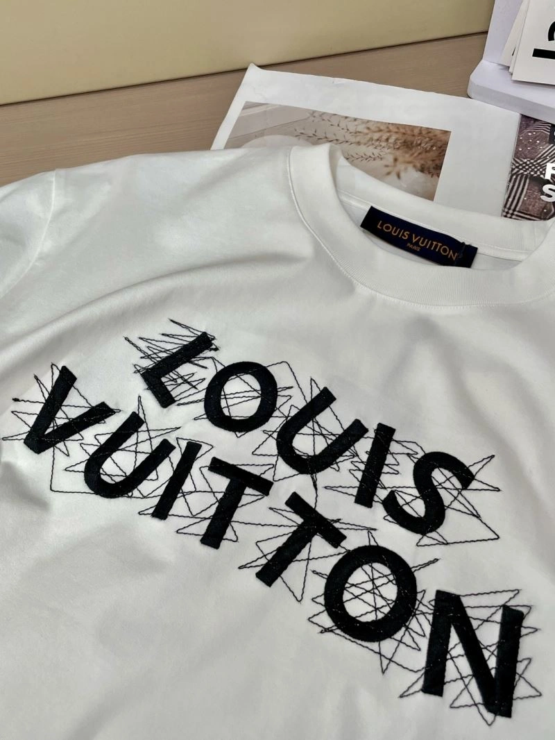 GoodFit Louis Vuitton T-Shirts 135252