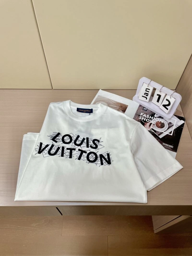 GoodFit Louis Vuitton T-Shirts 135252