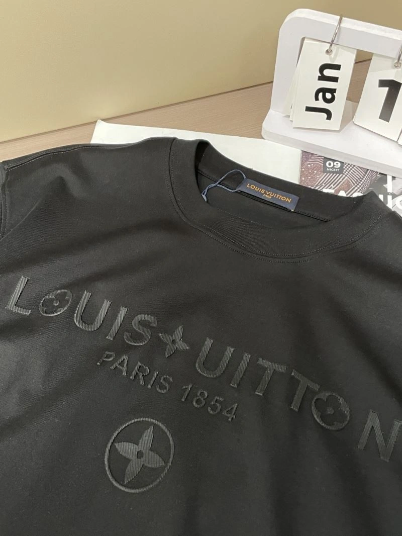 WaterResistant Louis Vuitton T-Shirts 135260