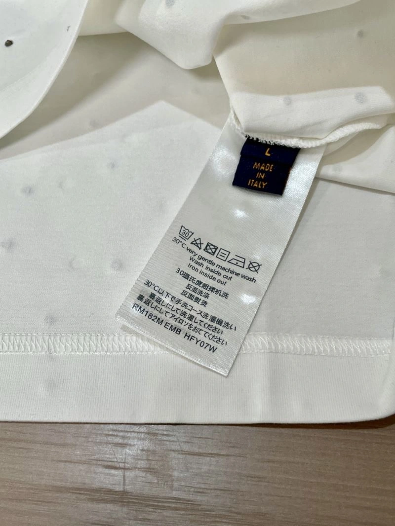 Louis Vuitton T-Shirts Premium 135256