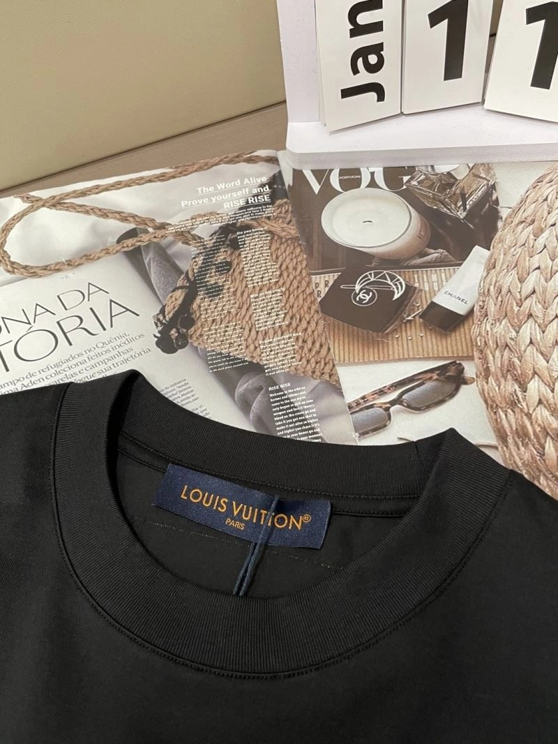 Louis Vuitton T-Shirts ComfortFit 135233