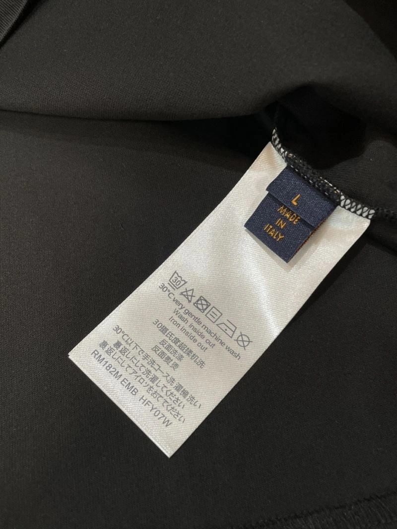 Louis Vuitton T-Shirts ComfortFit 135233