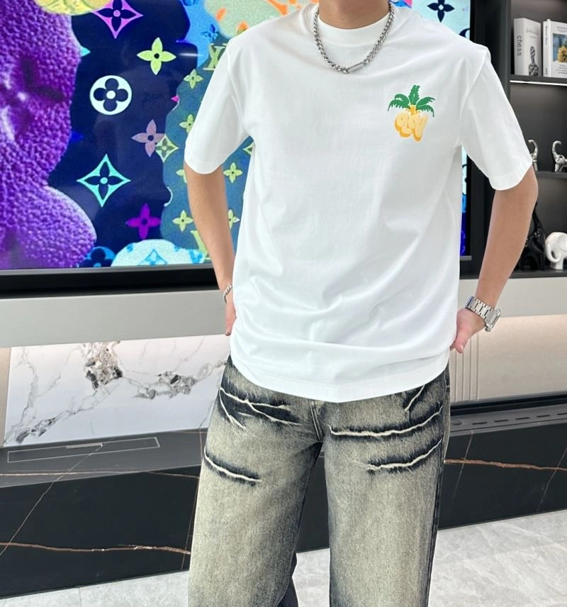 Louis Vuitton T-Shirts Sophisticated 135224
