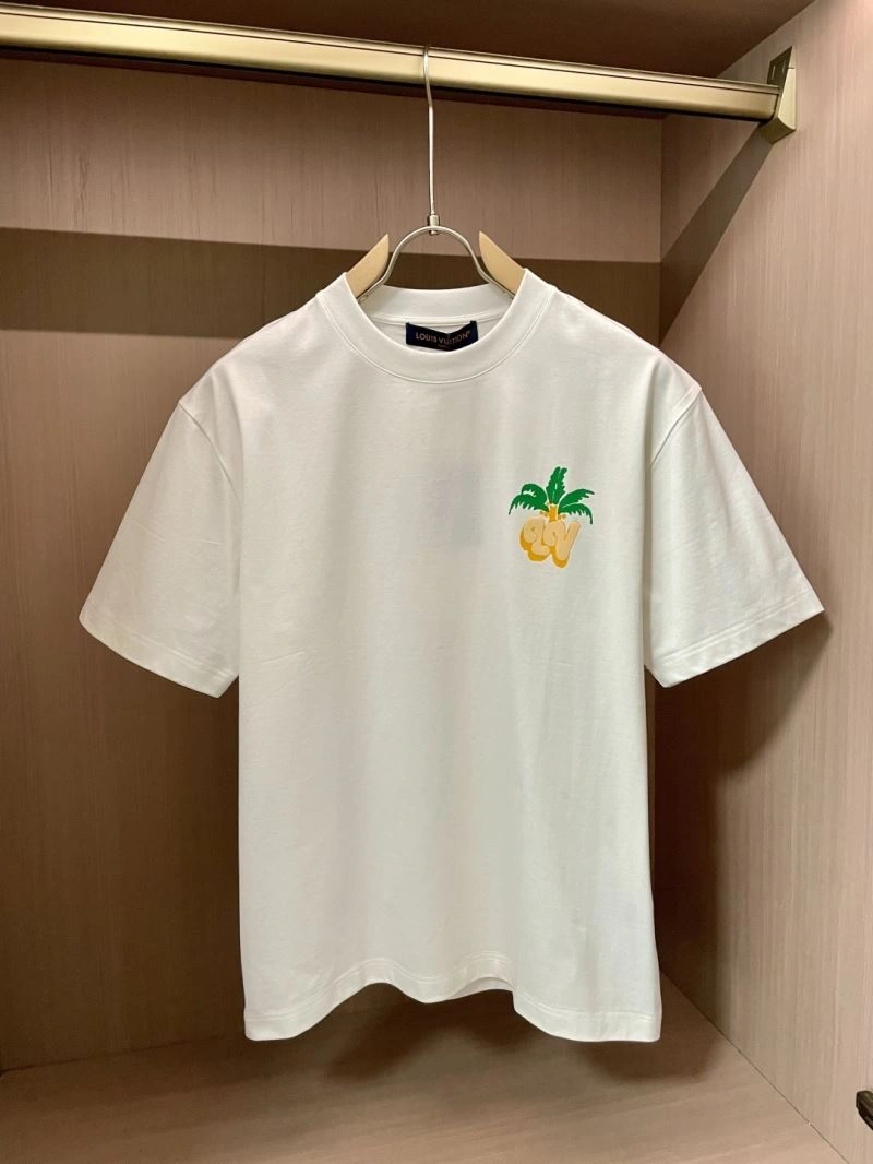 Louis Vuitton T-Shirts Sophisticated 135224