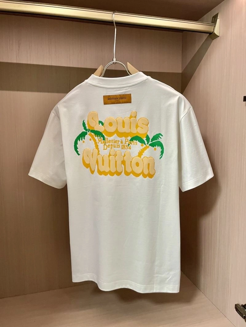 Louis Vuitton T-Shirts Sophisticated 135224