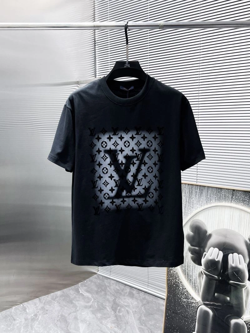 Louis Vuitton T-Shirts GoodFit 135216