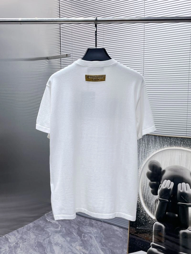 Breathable Louis Vuitton T-Shirts 135223