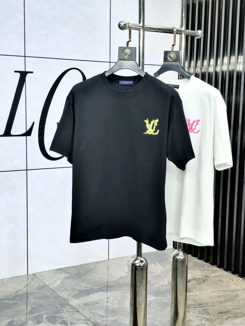 Louis Vuitton T-Shirts Unisex 135219