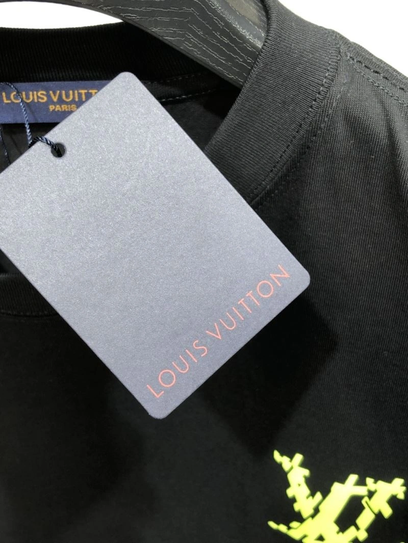 Louis Vuitton T-Shirts Unisex 135219