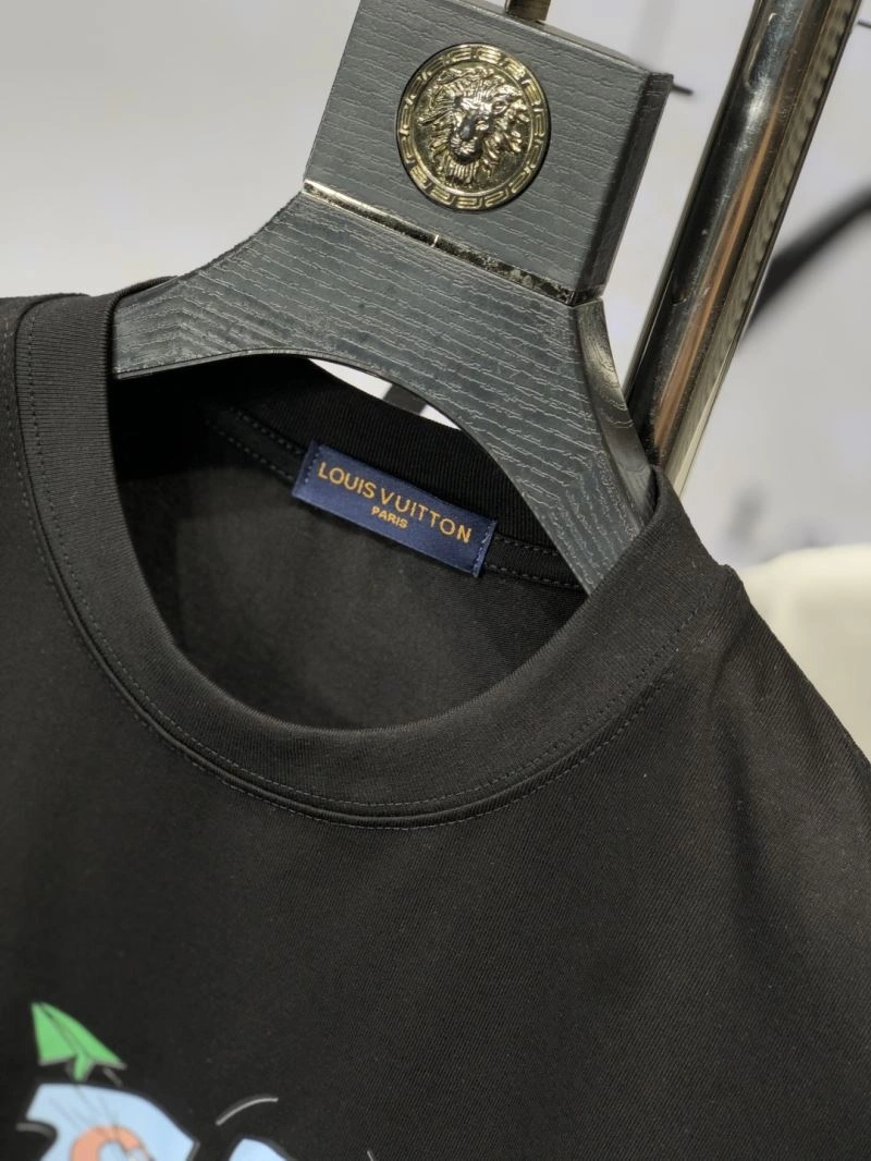 Louis Vuitton T-Shirts Neat 135201