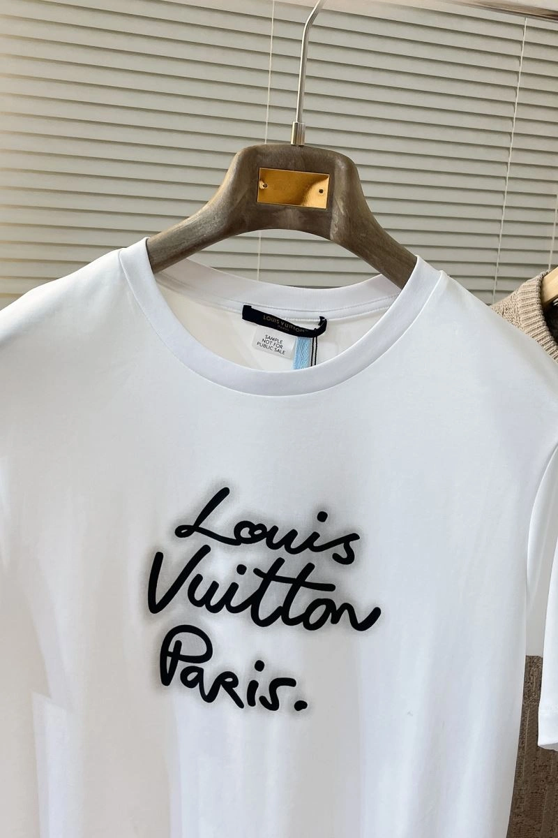 Colorful Louis Vuitton T-Shirts 135200