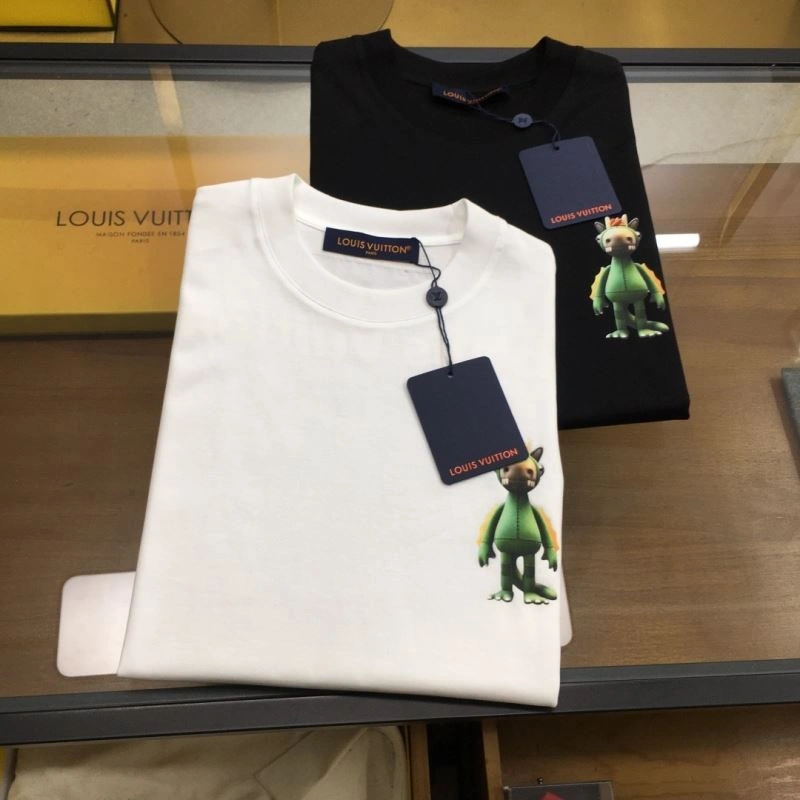 Minimalist Louis Vuitton T-Shirts 135199