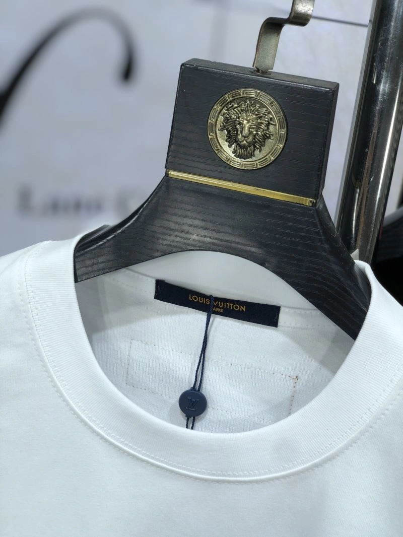 Comfortable Louis Vuitton T-Shirts 135207