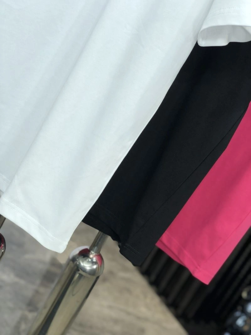 Comfortable Louis Vuitton T-Shirts 135207