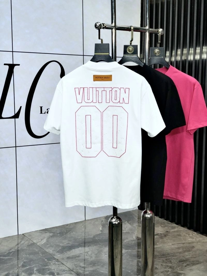 Comfortable Louis Vuitton T-Shirts 135207