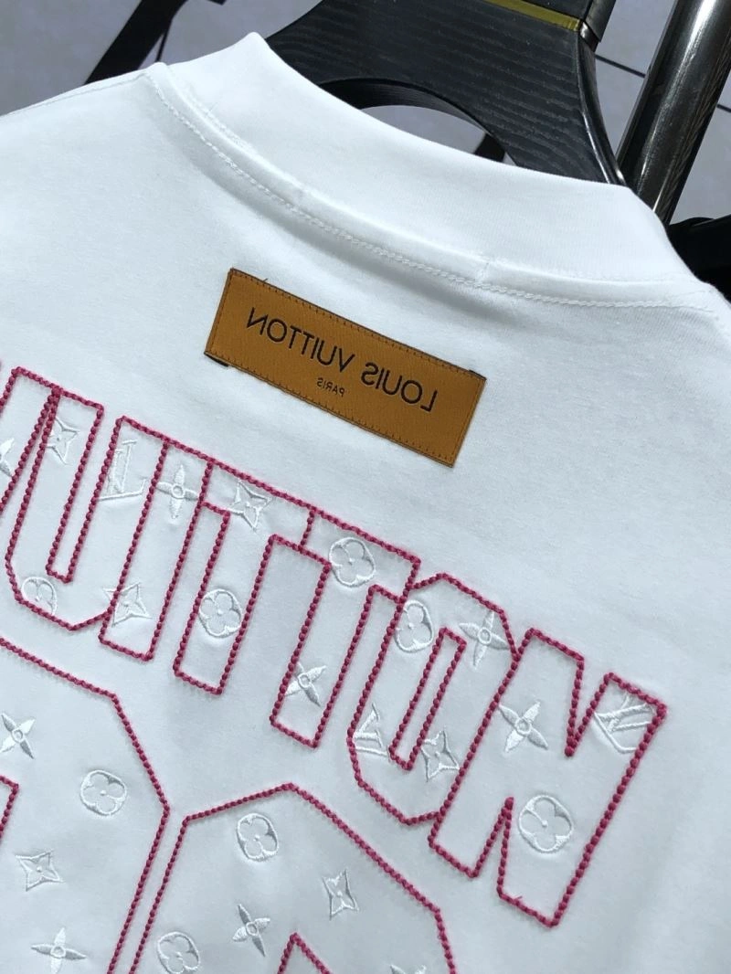 Comfortable Louis Vuitton T-Shirts 135207