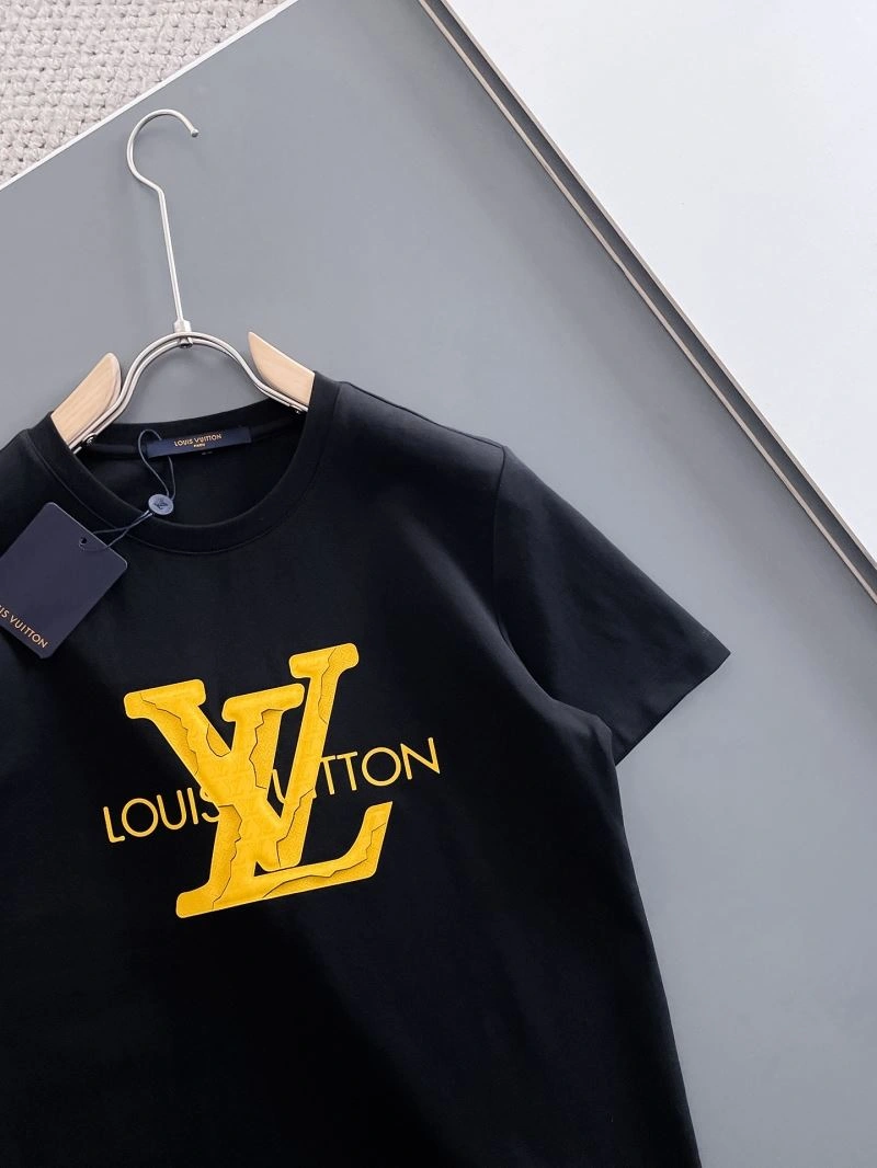 Louis Vuitton T-Shirts ComfortFit 135208