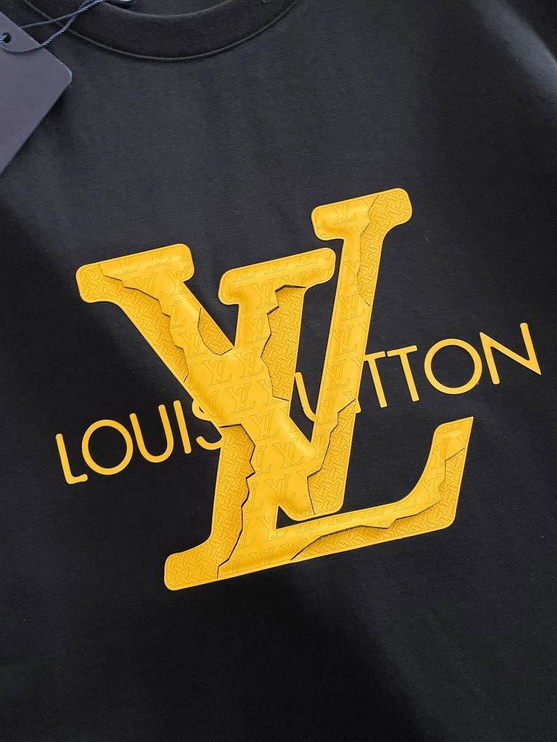 Louis Vuitton T-Shirts ComfortFit 135208