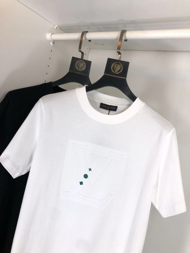 AllSeason Louis Vuitton T-Shirts 135215