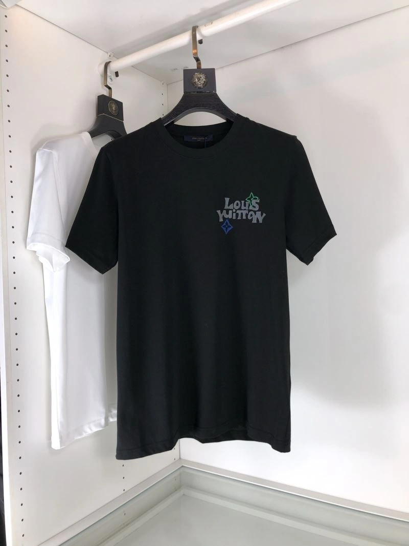 Louis Vuitton T-Shirts Resilient 135212