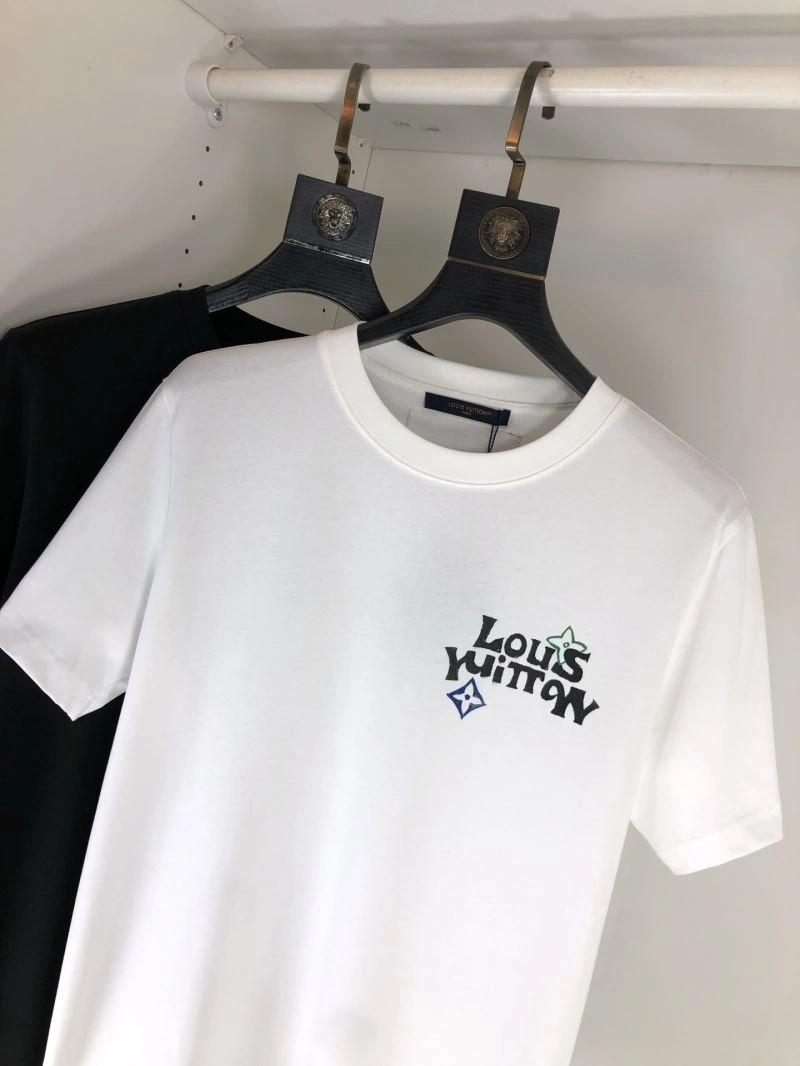 Louis Vuitton T-Shirts Resilient 135212