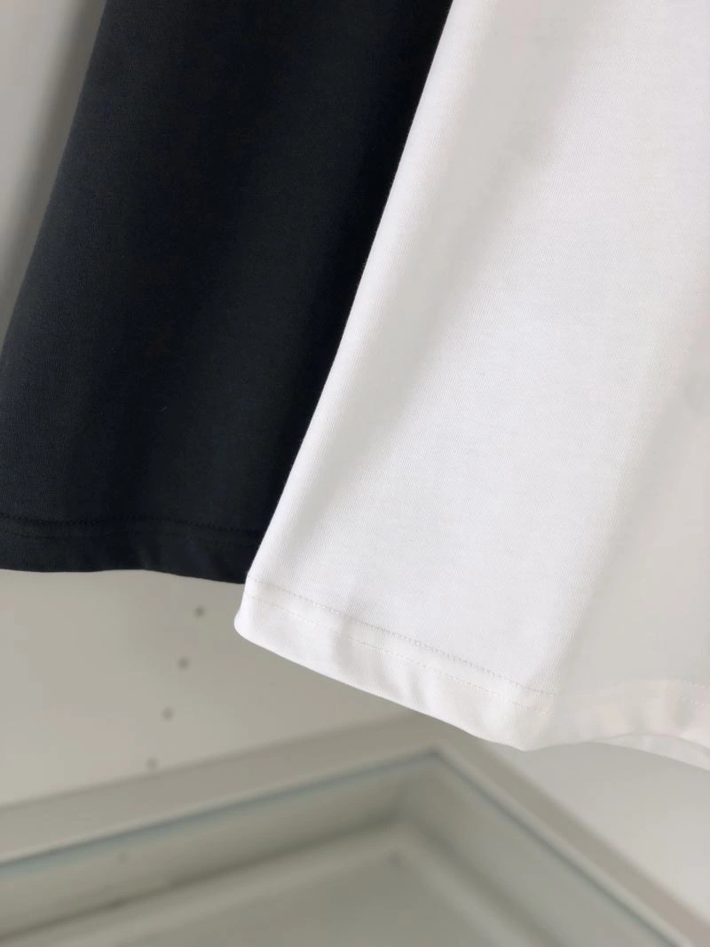 Louis Vuitton T-Shirts Resilient 135212