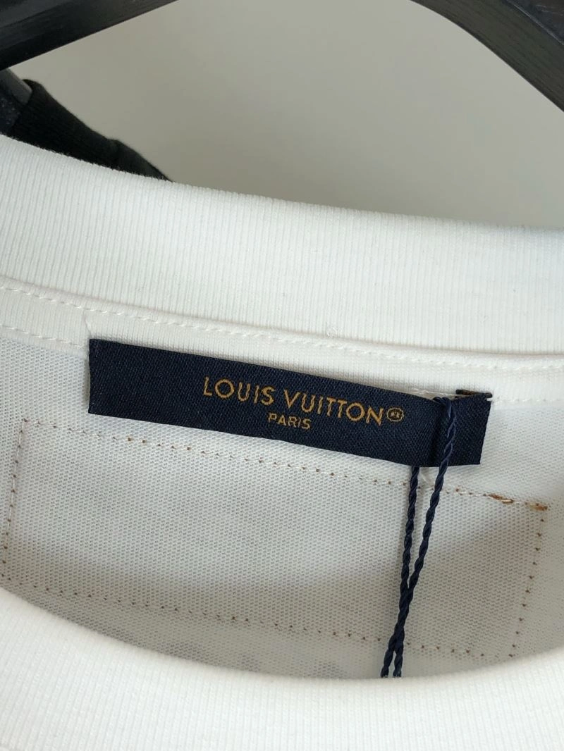 Louis Vuitton T-Shirts Resilient 135212