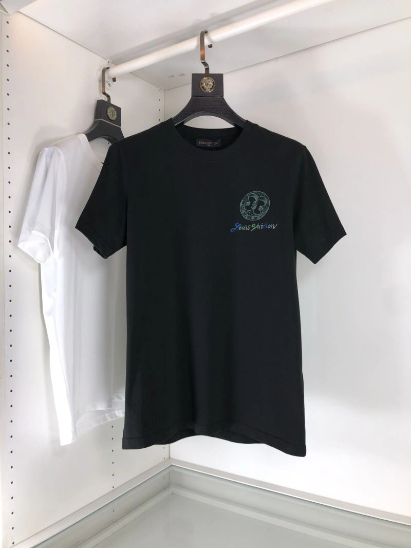 Premium Louis Vuitton T-Shirts 135217